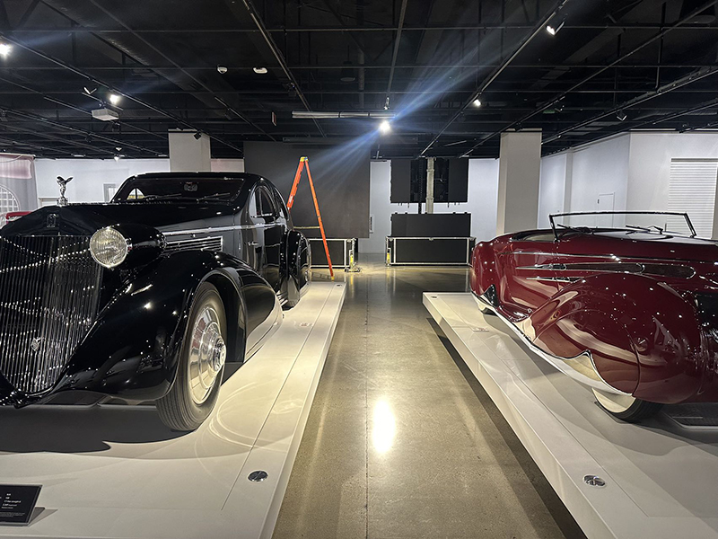 便攜式航空箱 LED 折疊屏登陸美國市場！